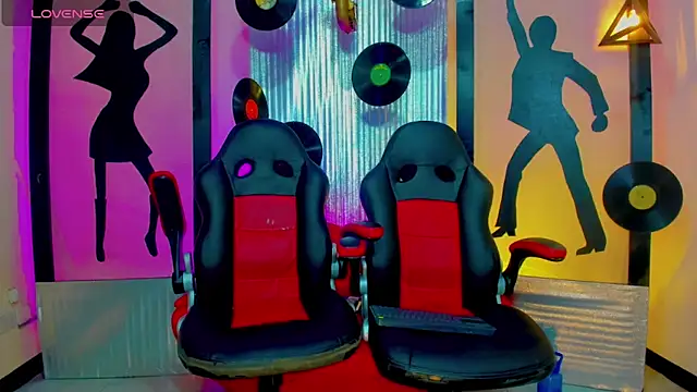 nickyminach  online show from January 14, 7:12 pm