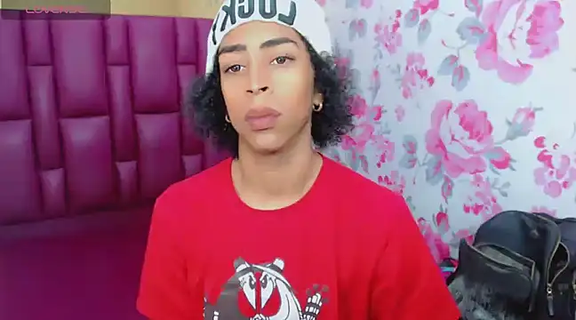bigcockcandy111 online show from December 17, 7:26 pm