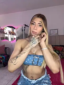 caroline cossei online show from September 24, 2:45 pm