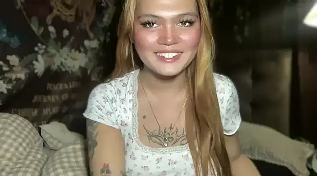 Claire Brooke online show from March 1, 11:15 pm