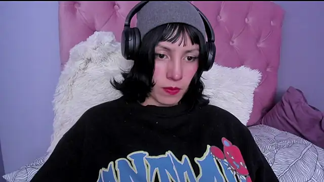 Snapshot of Room312_ chatting on December 24, 4:30 pm Room312  online show from December 24, 4:30 pm