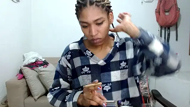 angelamarie1 online show from December 15, 12:54 pm