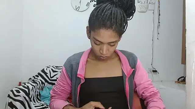 angelamarie1 online show from June 1, 11:56 am