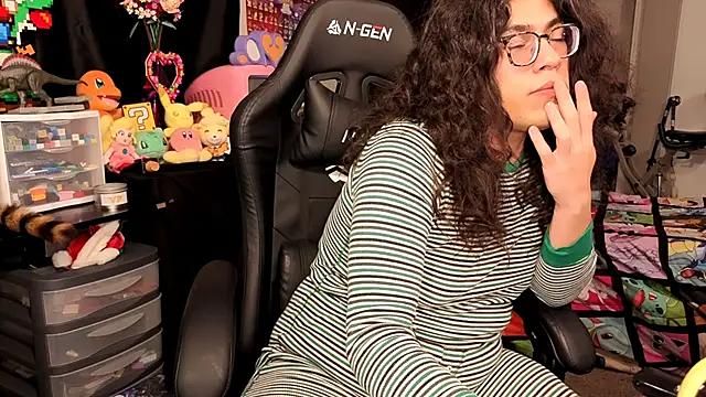 ShinyCherub online show from October 18, 2:26 am