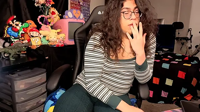 ShinyCherub online show from October 25, 2:56 pm