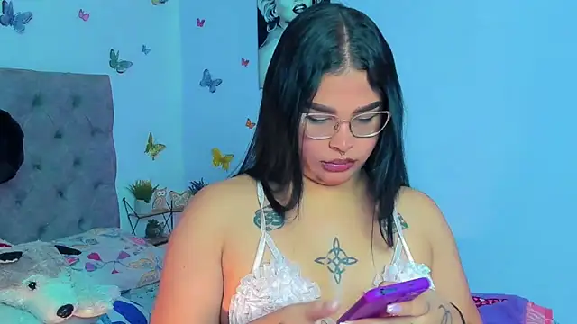 Snapshot of mabellfox chatting on December 11, 4:53 pm mabellfox online show from December 11, 4:53 pm