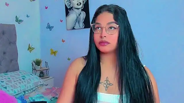 Snapshot of mabellfox chatting on January 22, 9:33 pm mabellfox online show from January 22, 9:33 pm