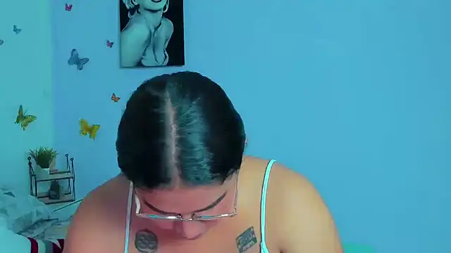 Snapshot of mabellfox chatting on January 25, 12:17 am mabellfox online show from January 25, 12:17 am