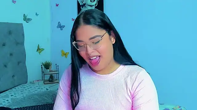 Snapshot of mabellfox chatting on January 25, 4:09 pm mabellfox online show from January 25, 4:09 pm