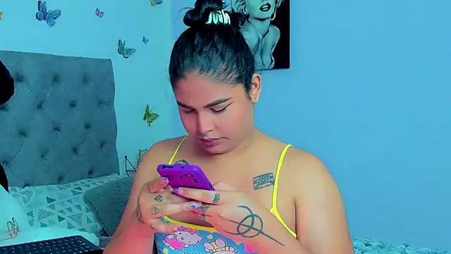 Snapshot of mabellfox chatting on January 30, 7:37 pm mabellfox online show from January 30, 7:37 pm