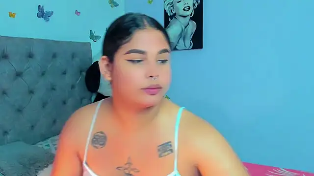 Snapshot of mabellfox chatting on February 5, 4:26 pm mabellfox online show from February 5, 4:26 pm