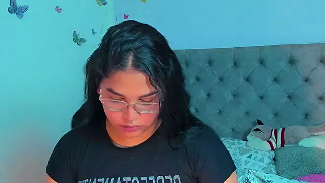 Snapshot of mabellfox chatting on March 12, 3:51 pm mabellfox online show from March 12, 3:51 pm