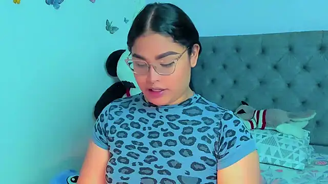 Snapshot of mabellfox chatting on March 19, 4:55 pm mabellfox online show from March 19, 4:55 pm