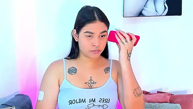 Snapshot of mabellfox chatting on October 27, 10:18 pm mabellfox online show from October 27, 10:18 pm