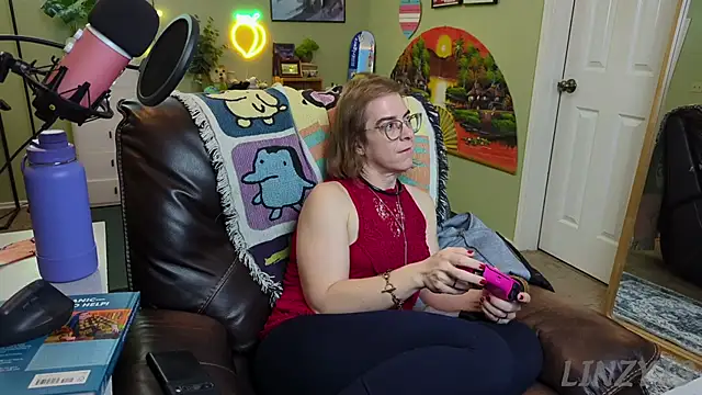 Linzy 19 online show from February 5, 3:13 am