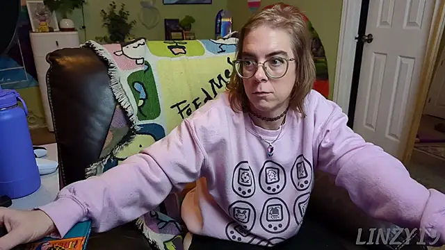 Linzy 19 online show from March 13, 3:00 am